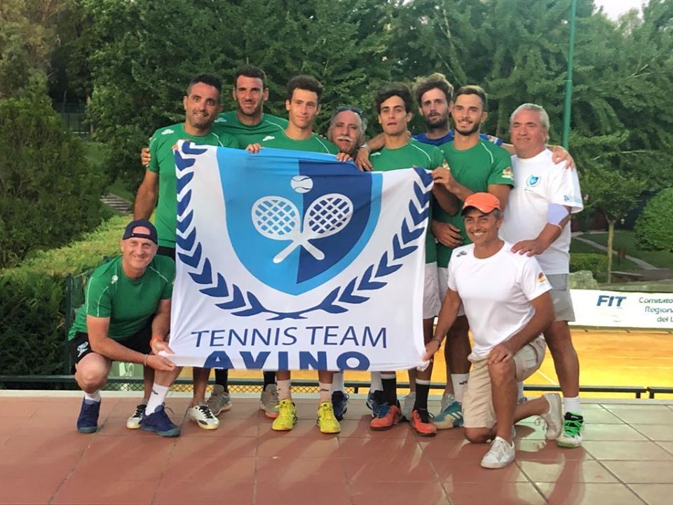 tennis team avino